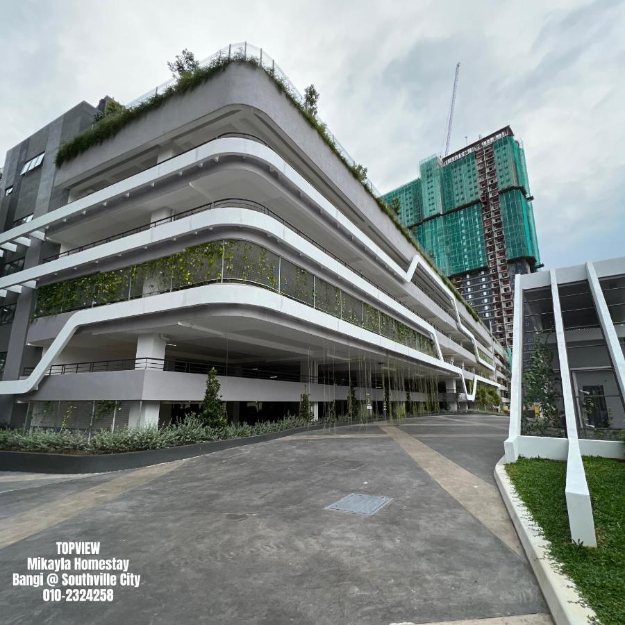 Apartment Topview Mikayla Bangi @ Southville